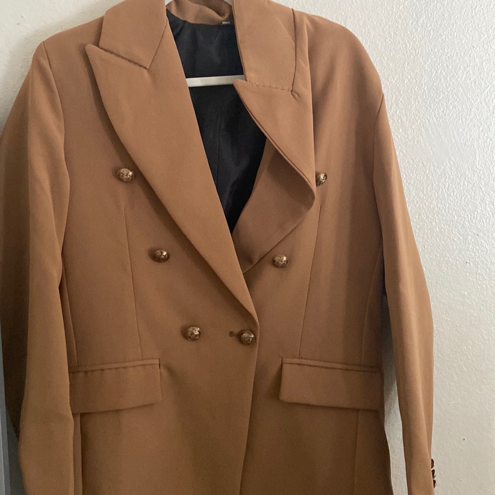 Brown jacket with silk inside